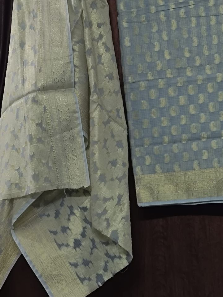BUTTONCRYP Grey-Golden Buta Print Kurti with Dupatta – When Simple Is Stylish!